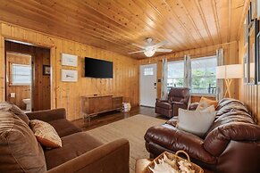 Clodhopper in Garden City