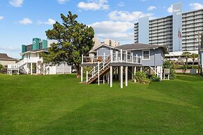 Clodhopper in Garden City