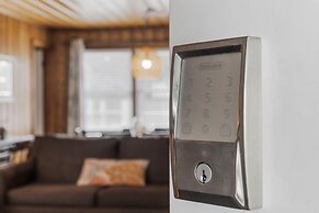 Clodhopper in Garden City