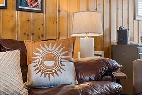 Clodhopper in Garden City