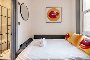 Cosy and Modern Duplex in the Heart of Earls Court