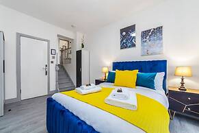 Cosy and Modern Duplex in the Heart of Earls Court
