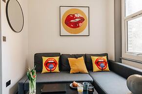 Cosy and Modern Duplex in the Heart of Earls Court