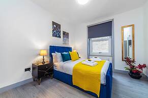 Cosy and Modern Duplex in the Heart of Earls Court