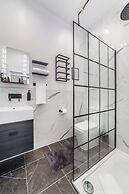 Cosy and Modern Duplex in the Heart of Earls Court