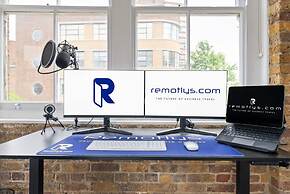 Spacious Bright Oasis in Old Street