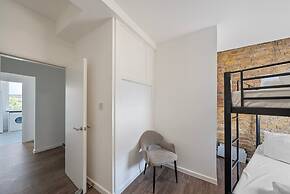 Large 1 Bedroom Studio in Old St