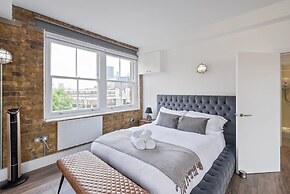 Large 1 Bedroom Studio in Old St