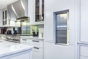 Luxury 3 BDR House With Garden Next to Battersea Park