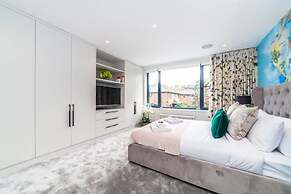 Luxury 3 BDR House With Garden Next to Battersea Park