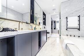 Luxury 3 BDR House With Garden Next to Battersea Park