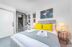 Modern and Spacious Duplex in Earls Court