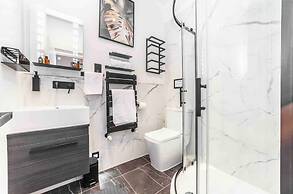 Modern and Spacious Duplex in Earls Court