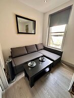 Modern and Spacious Duplex in Earls Court