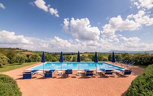 Farmhouse With Exclusive View Between Umbria and Tuscany La Godiola-al