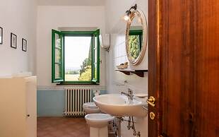 Farmhouse With Exclusive View Between Umbria and Tuscany La Godiola-al