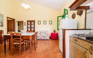 Farmhouse With Exclusive View Between Umbria and Tuscany La Godiola-al