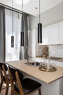 Flat 5 10m Walk to Bernabeu Real Madrid Stadium