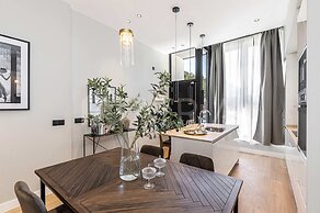 Flat 5 10m Walk to Bernabeu Real Madrid Stadium