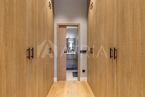 Flat 5 10m Walk to Bernabeu Real Madrid Stadium