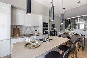 Flat 4 10m Walk to Bernab u Real Madrid Stadium