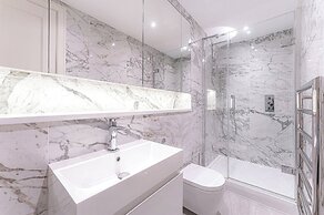 2bed-2bath-aircon-wifi-smarttv-ws98