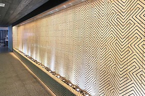 5-star Condo at The W Residences 1BR by Oneluxstay