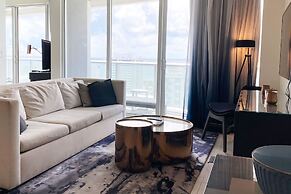 5-star Condo at The W Residences 1BR by Oneluxstay