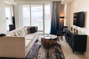 5-star Condo at The W Residences 1BR by Oneluxstay
