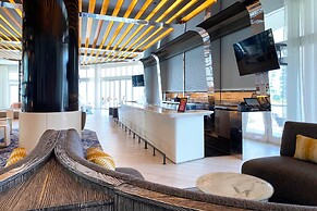 5-star Condo at The W Residences 1BR by Oneluxstay