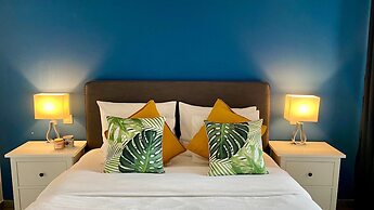 Cozy 1BR City Centre Near Meir Shopping by Oneluxstay