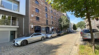 Cozy 1BR City Centre Near Meir Shopping by Oneluxstay