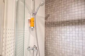 Cozy 1BR City Centre Near Meir Shopping by Oneluxstay