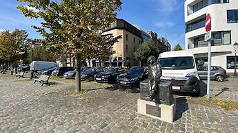 Cozy 1BR City Centre Near Meir Shopping by Oneluxstay