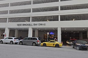 Stylish 1BR At Brickell Bay Club by Oneluxstay