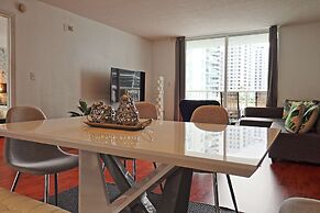 Stylish 1BR At Brickell Bay Club by Oneluxstay