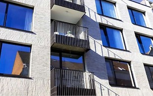 Spacious 3BR 2/5 BA Near Diamond District by Oneluxstay