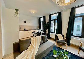 Luxury Dlx 1BR Near Fashion District by Oneluxstay