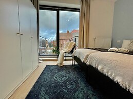 Luxury Dlx 1BR Near Fashion District by Oneluxstay