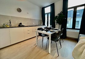 Luxury Dlx 1BR Near Fashion District by Oneluxstay