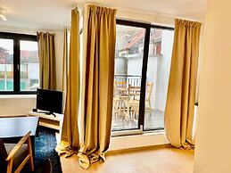 Luxury 2BR 2BA Near Fashion District by Oneluxstay