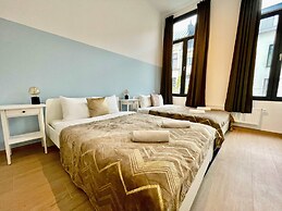 Luxury 2BR 1BA Near Fashion District by Oneluxstay