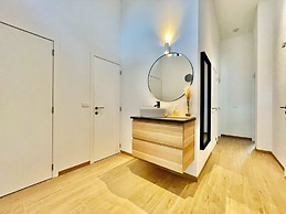 Luxury 2BR 1BA Near Fashion District by Oneluxstay