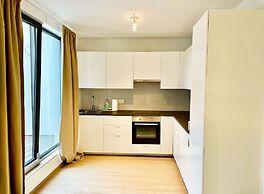 Luxury 2BR 1BA Near Fashion District by Oneluxstay