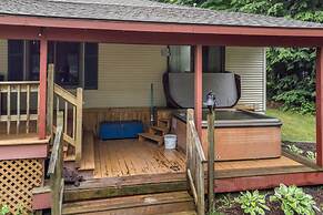 Lakeside Getaway Includes Hot Tub pet Friendly