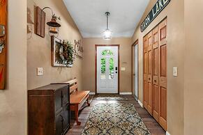 Lakeside Getaway Includes Hot Tub pet Friendly