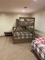 Lakeside Getaway Includes Hot Tub pet Friendly