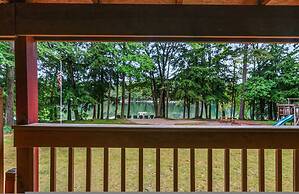 Lakeside Getaway Includes Hot Tub pet Friendly