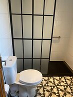 4guests-2br-privategarden-freeparking