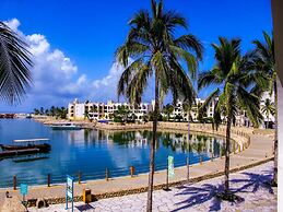 Coastal Living With Marina Views